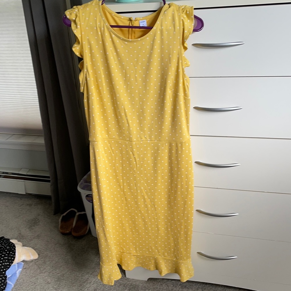 Women’s yellow polka dress